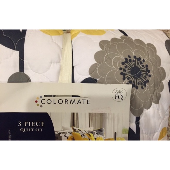 Colormate 3 Piece Quilt Set Full/Queen - Picture 2 of 3